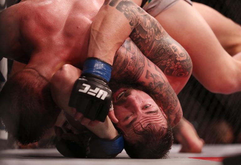 Highlights: Last-Second Sub Kicks Off UFC Adelaide Main Card