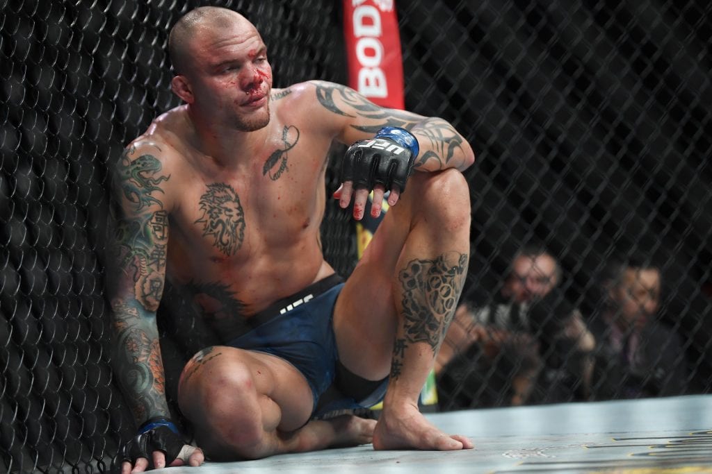 Anthony Smith Believes No One Will Beat Jon Jones On Their First