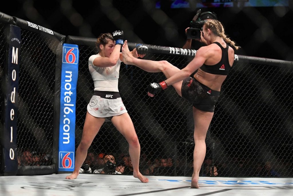 Andrea Lee outclasses