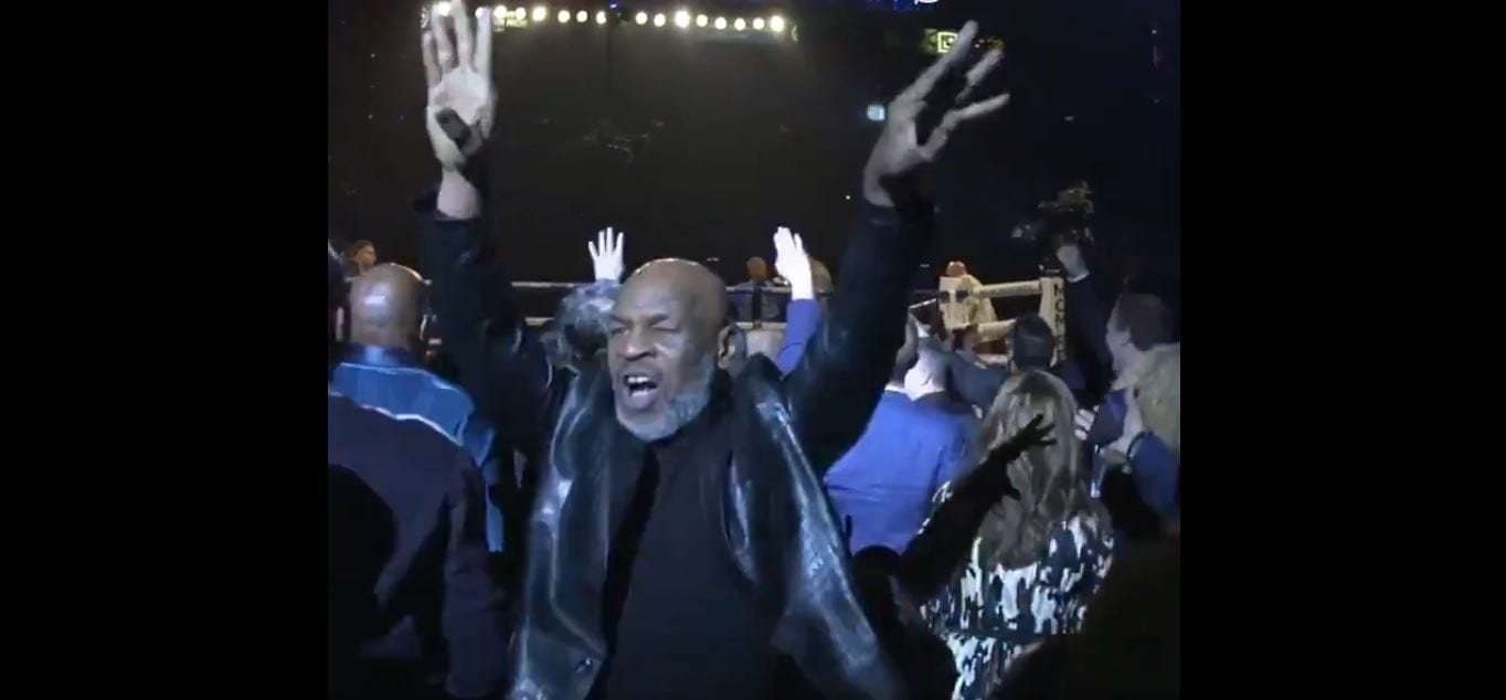 mike tyson reaction to wilder vs fury