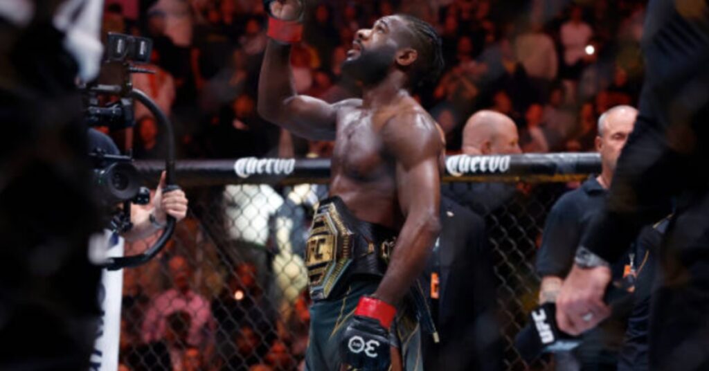 Aljamain Sterling defends title with close split decision win Henry Cejudo UFC 288