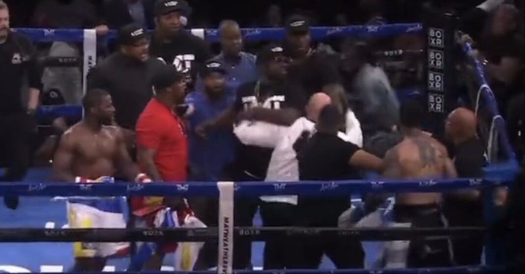 Video Floyd Mayweather, John Gotti III Fight Erupts Into Ugly Brawl