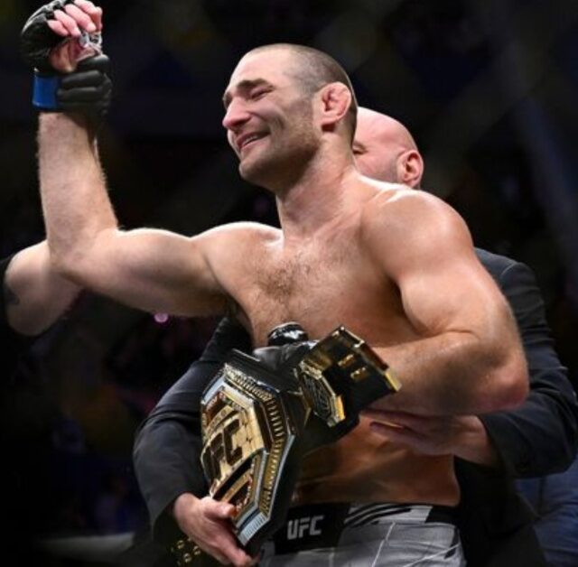 Роберт Уиттакер Йоэль Ромеро. Dana White Luke Rockhold. Роберт Уиттакер Йоэль Ромеро 2.