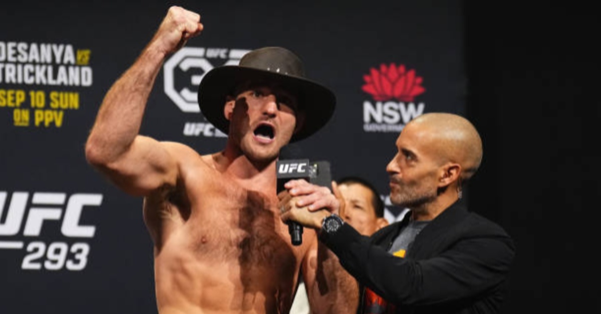 UFC fighters Sean Strickland, Dricus Du Plessis have all-out brawl