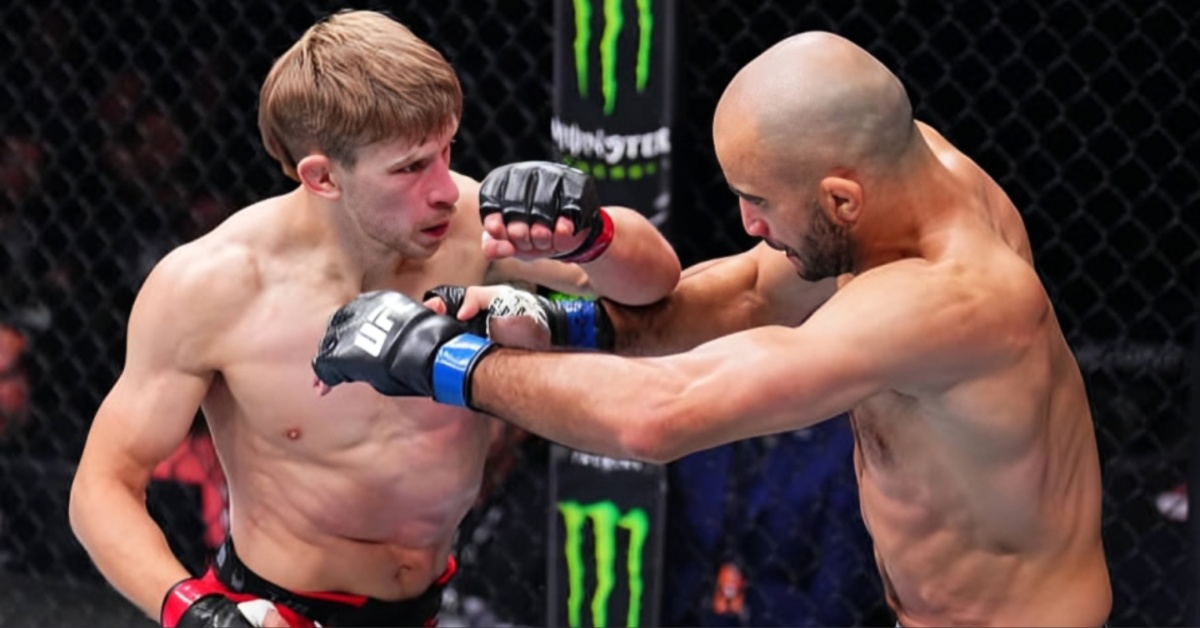 Arnold Allen stops losing skid in decision win over Giga Chikadze - UFC 304 Highlights