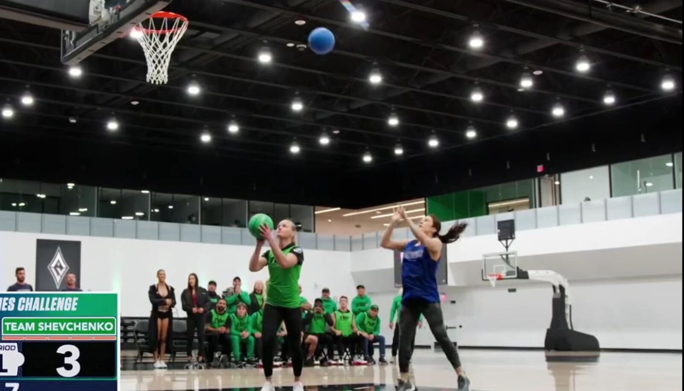 Alexa Grasso and Valentina Shevchenko Go Head-to-Head in $10k Basketball Contest