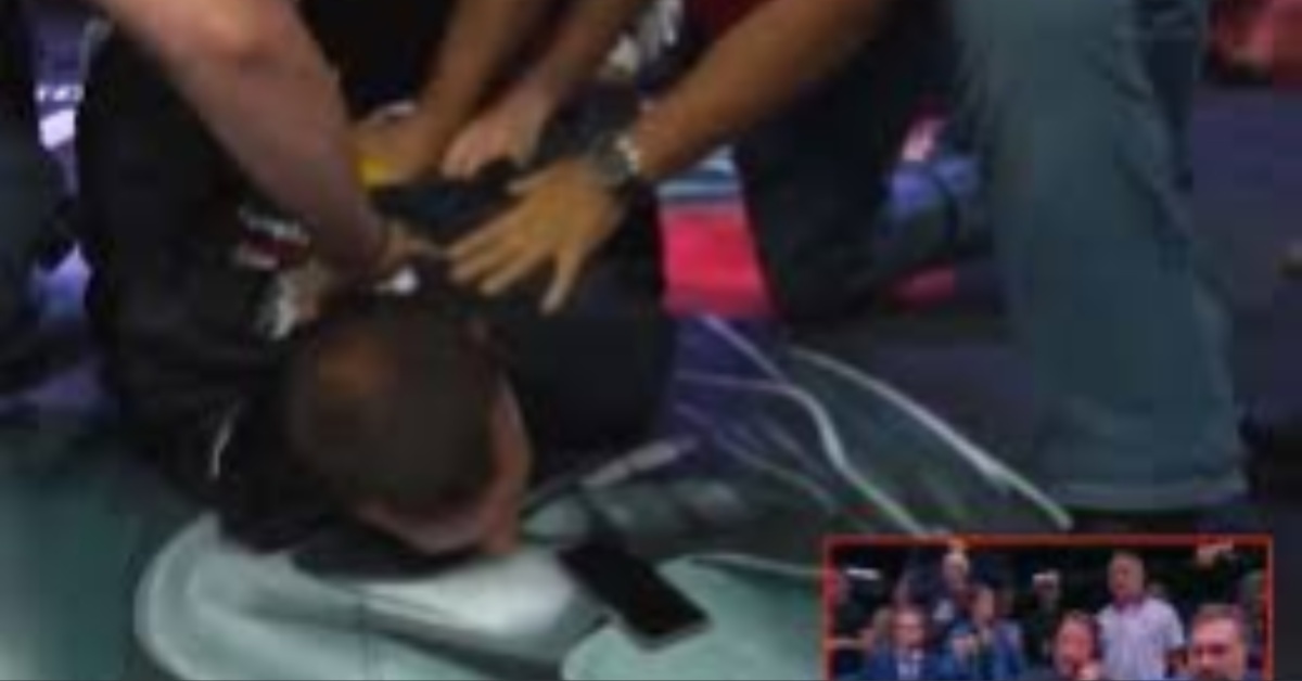 Chaos - Wild brawl and In-Ring arrest in Circus Rough N' Rowdy boxing match - Video