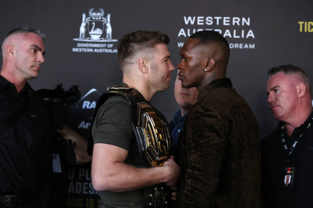 Adesanya vs. Du Plessis