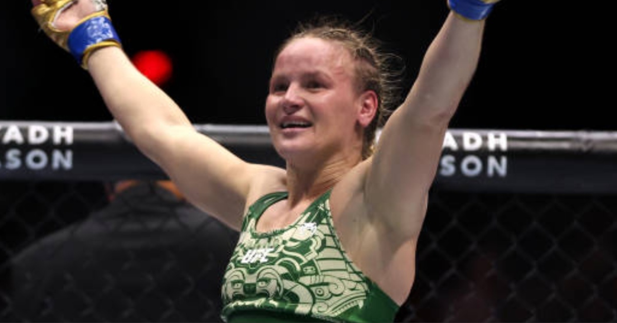 Valentina Shevchenko’s ground game carries her to dominant decision victory over Alexa Grasso – Noche UFC Highlights