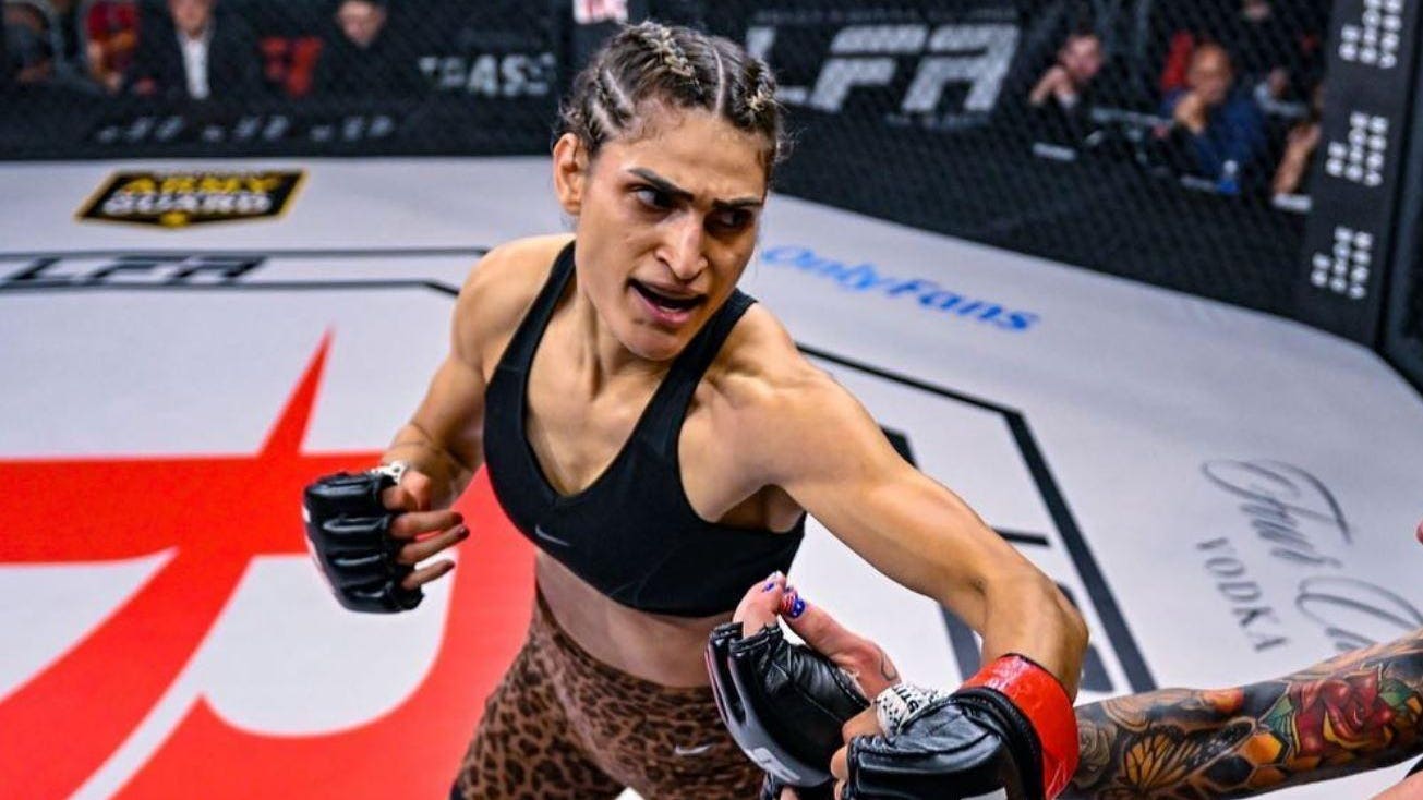 Watch: Aline Pereira Brutal Knockout Finish, Credits Brother Alex ...