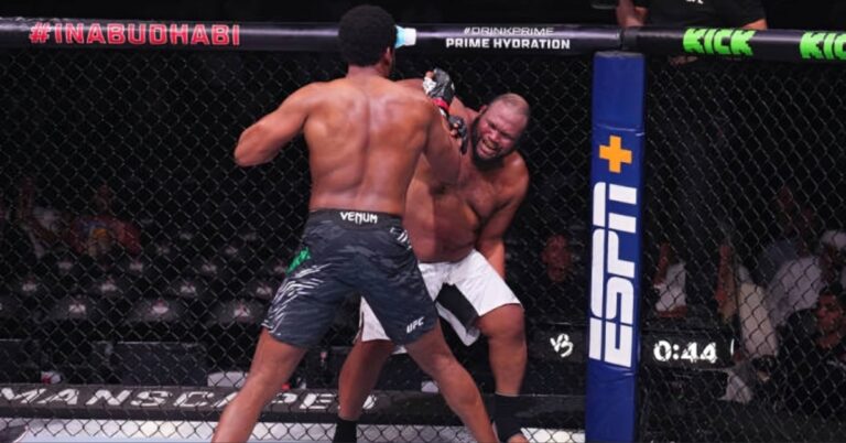 Kennedy Nzechukwu lands dominant first round knockout over Chris Barnett - UFC 308 Highlights