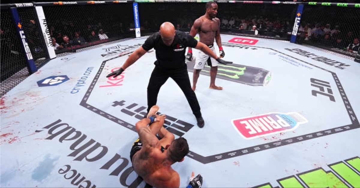 Geoff Neal lands TKO win over Rafael dos Anjos after nasty knee injury - UFC 308 Highlights