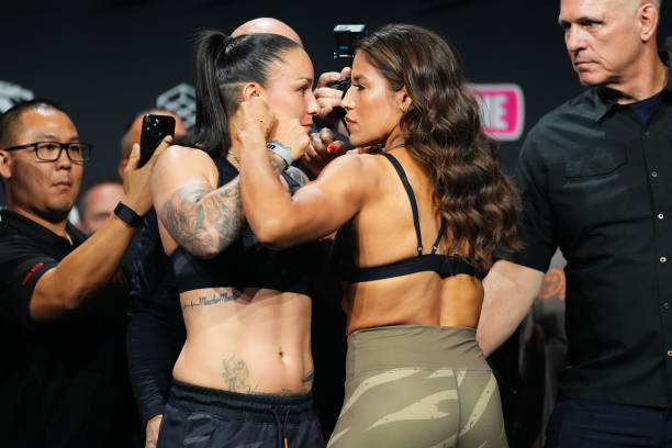 Julianna Pena vs. Raquel Pennington