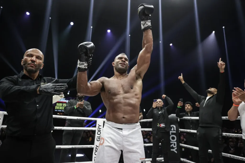 Glory Collision 4 Alistair Overeem vs. Badr Hari 3 6 0222