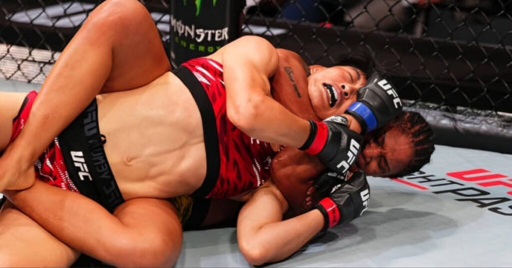 Wang Cong suffers huge upset loss as Gabriella Fernandes chokes her out - UFC Macau Highlights