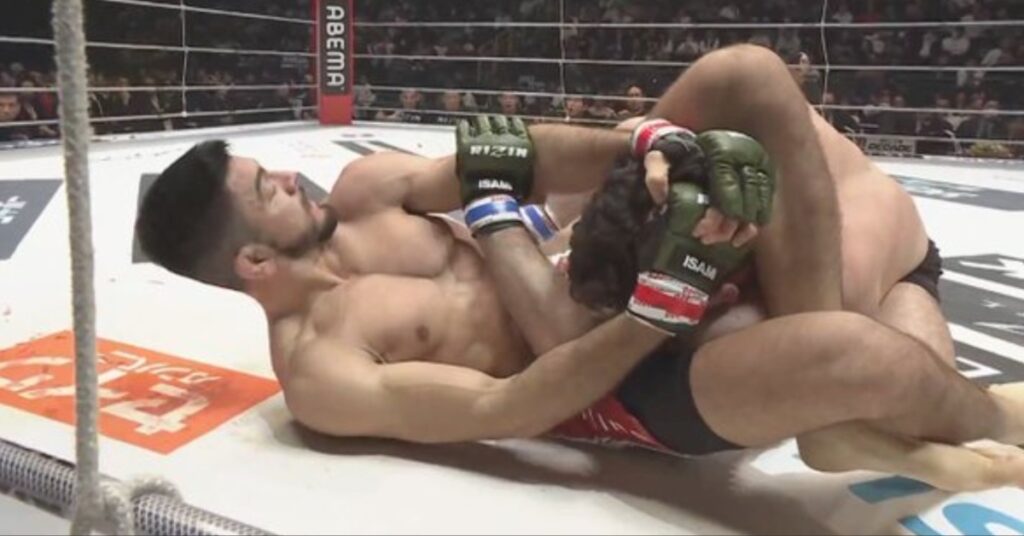 Roberto Satoshi Souza Retains Lightweight Title with Slick Triangle Choke Against Vugar Karamov: RIZIN 49 Highlights