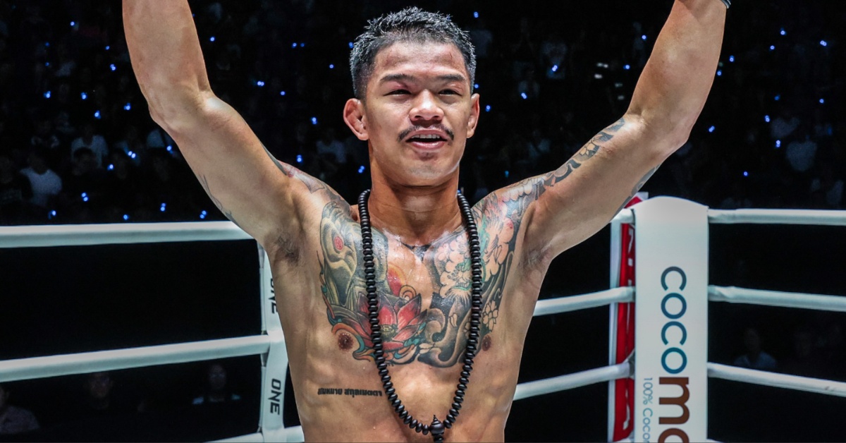 Kongthoranee Scores Stunning Upset Over Thai Legend Nong-O Hama - ONE Fight Night 28 Highlights