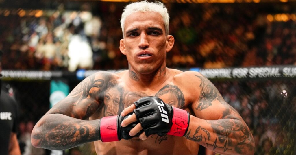 Charles Oliveira urges UFC boss Dana White to book him fighting return: 'I'm just a call away'