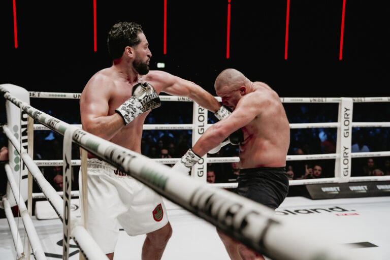 Jamal Ben Saddik punches Uku Jürjendal