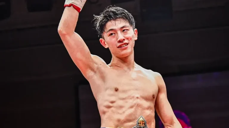 Nadaka Yoshinari right arm raised