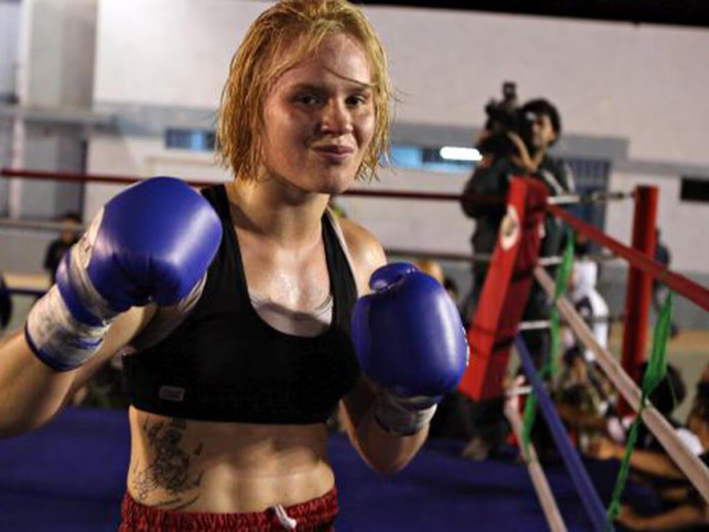 Valentina Shevchenko pose Muay Thai